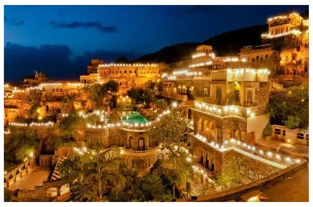 Neemrana Fort Palace Offbeat Tour Package